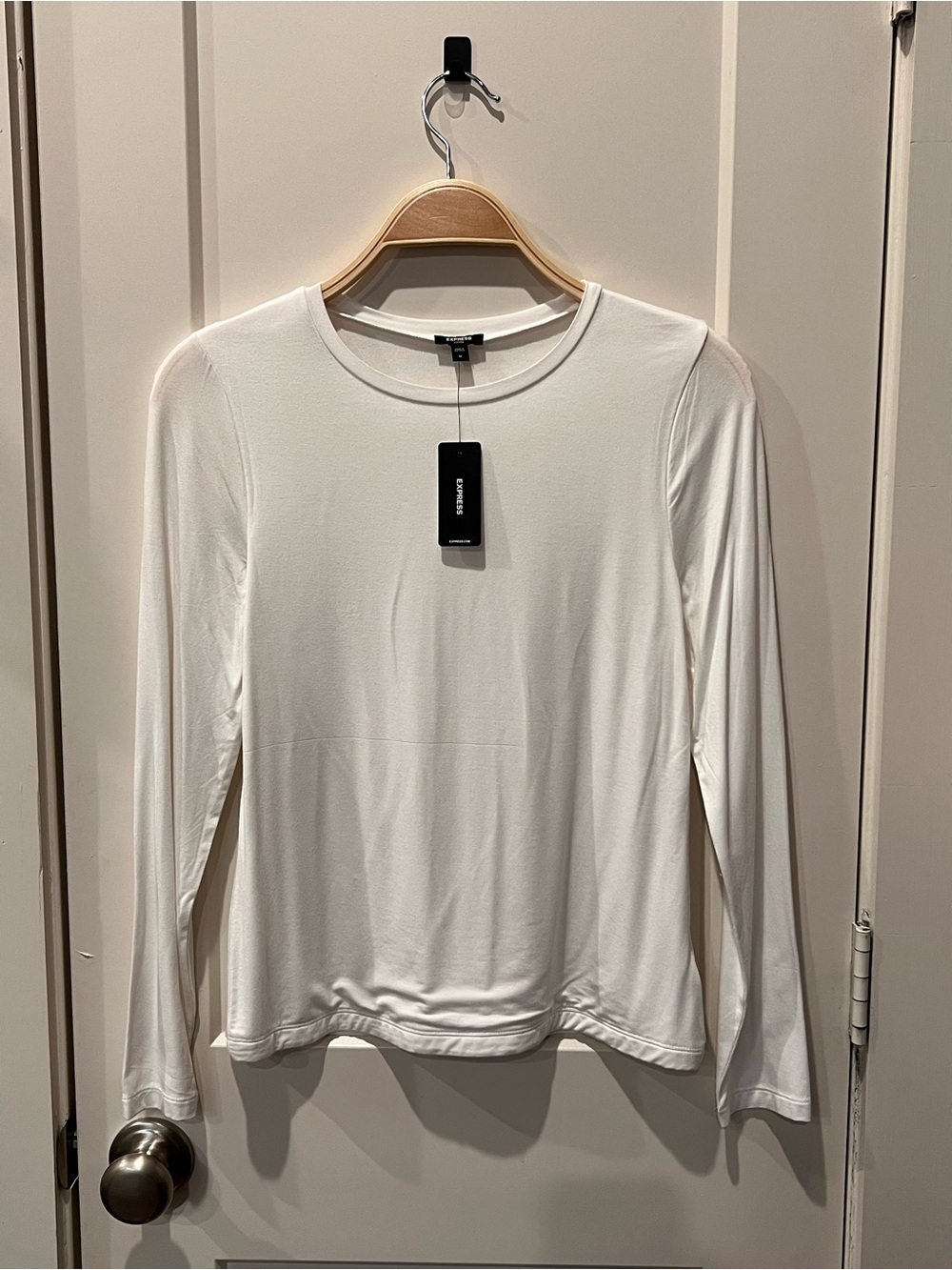 Express White Long-Sleeve Crewneck Top